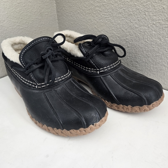 L.L. Bean Boots Rubber Moc Women's Low Waterproof Primaloft Lined Shoes US 6 - Picture 2 of 9